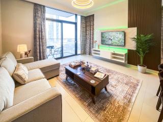 Amazing Apartment with City Views in Downtown 164BC-2 - Dubai - 9