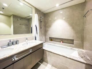 Cozy Apartment with City Views Next to Burj Khalifa 166FO1-2 - Dubaï - 6