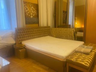Westend Guest Room - Budapest - 0