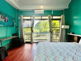 Ngermid Oasis-Spacious Studio Loft W/ Garden Views - Koror - 3