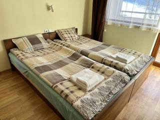 Pine Tree one bedroom apartment - 6