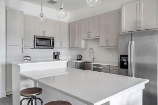 Bright Highlands 1br w pool wd gym ATX-199 - Austin - 2