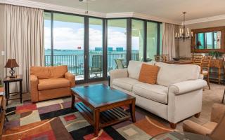 Phoenix on the Bay 2 by Brett Robinson Vacations - 5