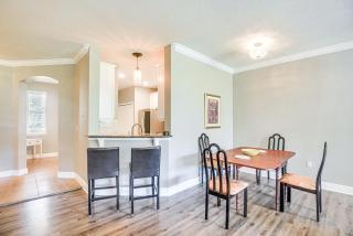 Palm Coast Townhome with Pool Access about 4 Mi to Beach - Palm Coast - 4
