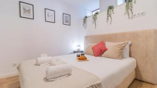 Old Town 1BR Duplex by LovelyStay - Porto - 3