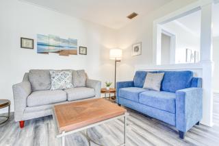 Quiet Grove Hill Cottage with Wraparound Deck! - 5