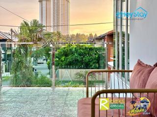 Klebang 4B3B-21Pax Pooltable KaraoK Jaccuzi TownArea - Kelebang Besar - 4