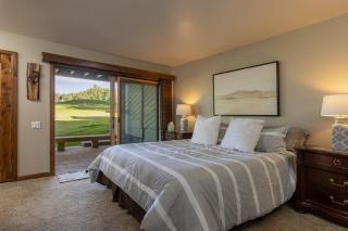 Sun Valley Condo on the Green with Dollar Views - Sun Valley - 2