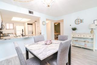 Ocean Village Club P27 - 6