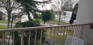 Cathédrale, champagne near, park and stores close - Reims - 2