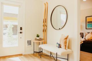 New Downtown Hailey Condo with Rooftop Hot Tub - Hailey - 4