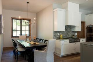 The Sheepbend Home - Luxury Home Steps to River! - Bellevue - 5