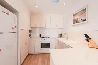 Lookout 100m to the Ocean and Pet-Friendly - 1