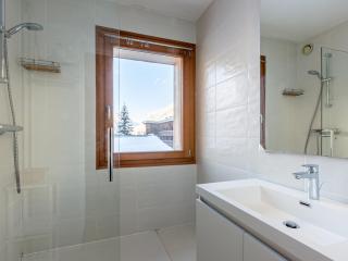 Bel appartement 3 pièces avec balcon, proche des pistes et du Vieux Village, WiFi inclus - FR-1-694-257 - 2