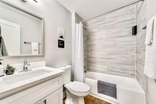 Global Cup Near Deep Ellum Downtown Dallas Flat - 8