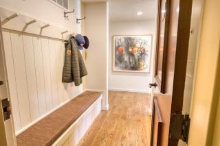 Wildflower Resort Stay - Sun Valley Condo with King Bed and Mtn Views - Sun Valley - 8