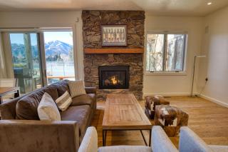 Wildflower Resort Stay - Sun Valley Condo with King Bed and Mtn Views - Sun Valley - 7
