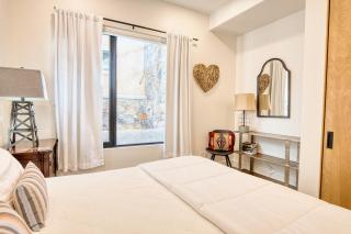 Resort-Style Luxury in the Heart of Ketchum - Ketchum - 3