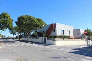 Residentium Spain -Chalet la Dorada pets friendly - 3