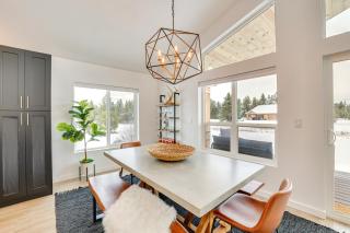 Family-Friendly Donnelly Home with Private Hot Tub! - Donnelly - 1