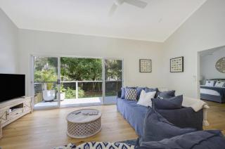 Family Friendly Beach House - 5mins walk to the beach - Macmasters Beach - 3