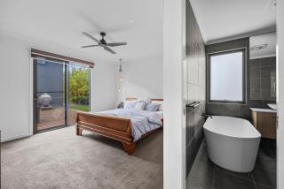 Sandy Feet Retreat - Inverloch - 7