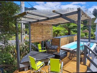 Riverside Accommodation - 4