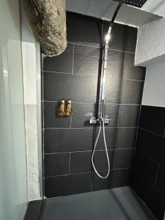 Mas Farner - Adults Only - Llivia - 4
