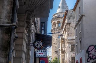 The Riviera Loft : Lovely 1BR w/ Stunning Terrace - Istanbul - 1