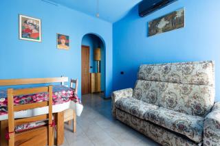 Roomy Apartment with Balcony! - Milan - 3
