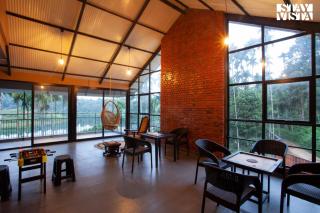 Rivera The Lake View with Indoor Games by StayVista - Wayanad - 6
