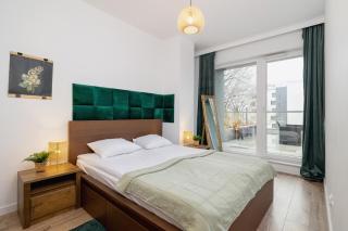 Exclusive Apartment in Katowice with Balcony, Parking, Gym and Sauna by Noclegi Renters - Kattowitz - 9