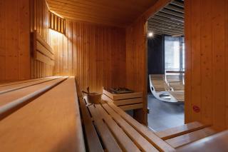 Exclusive Apartment in Katowice with Balcony, Parking, Gym and Sauna by Noclegi Renters - Kattowitz - 8
