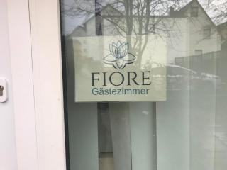 Fiore 76 Gästezimmer - 1