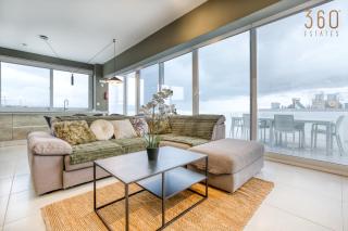 LUX Duplex Penthouse w/ Expansive Rooftop Terrace by 360 Estates - San Ġwann - 0