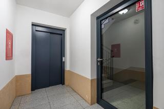 12th Floor Wola Modern Apartment - 4