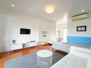 RoomQuest One Bangsaray - 2