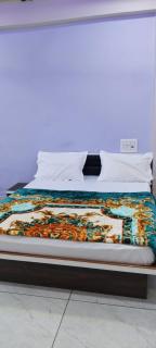 HOTEL DIAMOND GEST HOUSE - - 0