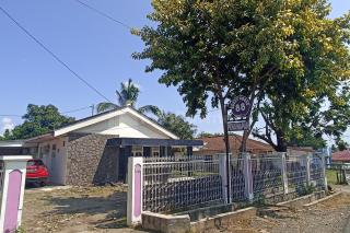 Guest House 88 Lahat RedPartner - Lahat - 9