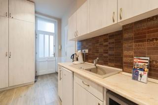 Standard Apartment by Hi5 - Rumbach - Synagogue - Budapest - 5