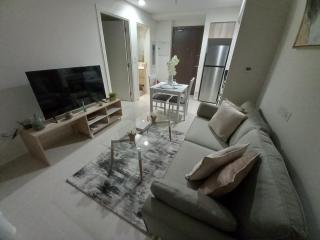 StoneTree - Furnished 1BR in Golf Vita A - 0