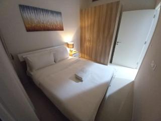 StoneTree - Furnished 1BR in Golf Vita A - Dubai - 1