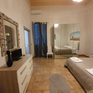 Accademia Studio - Florence - 9