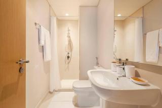 Luxury Harbour Gate 3 Bedroom Apt - Dubai - 8