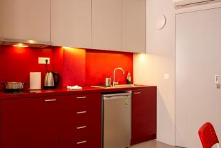 Red cosy studio in Athens center - Atene - 7