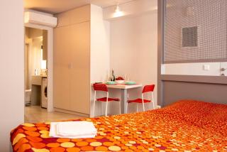 Red cosy studio in Athens center - Atene - 2