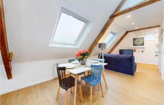 Gorgeous Apartment In Hudimesnil - Hudimesnil - 9