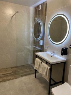 VATRA HOTEL - Ternopilʼ - 5