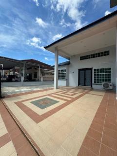 HomeStay Tawau - Tawau - 9