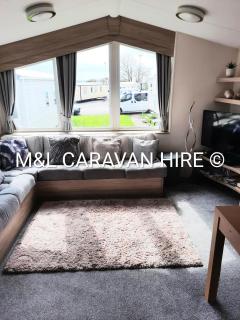 Blue Dolphin Holiday Park - Gristhorpe - 9